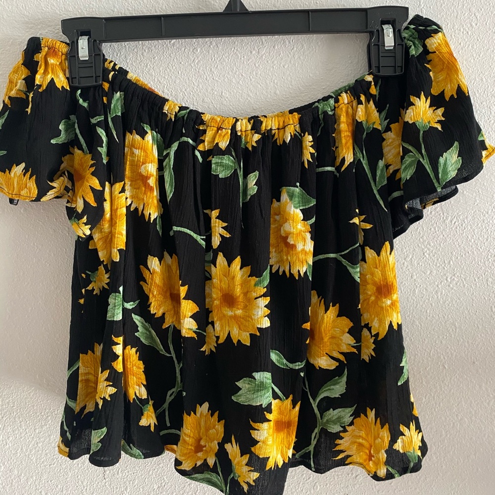 Sunflower off the shoulder top NWOT